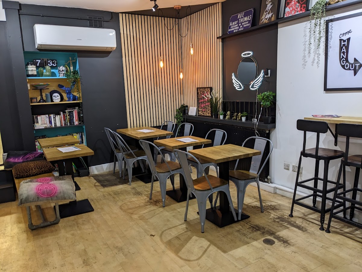 Icon Community Coffee House