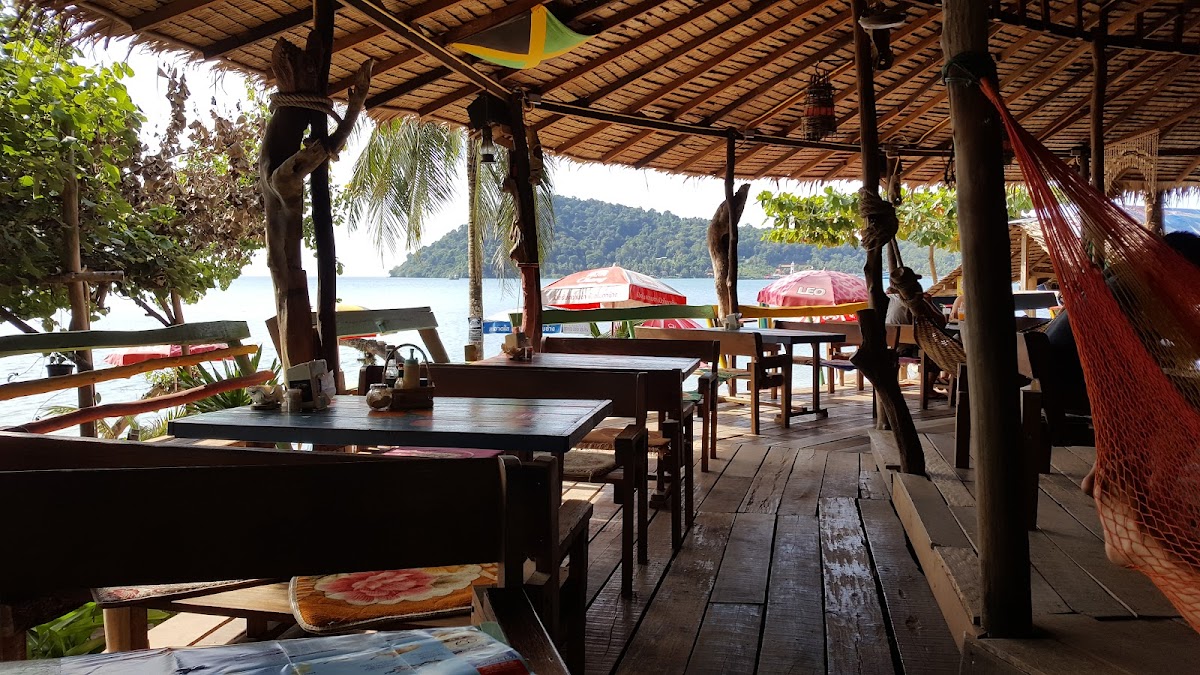 Ido Ido Restaurant & Chill Out Bar