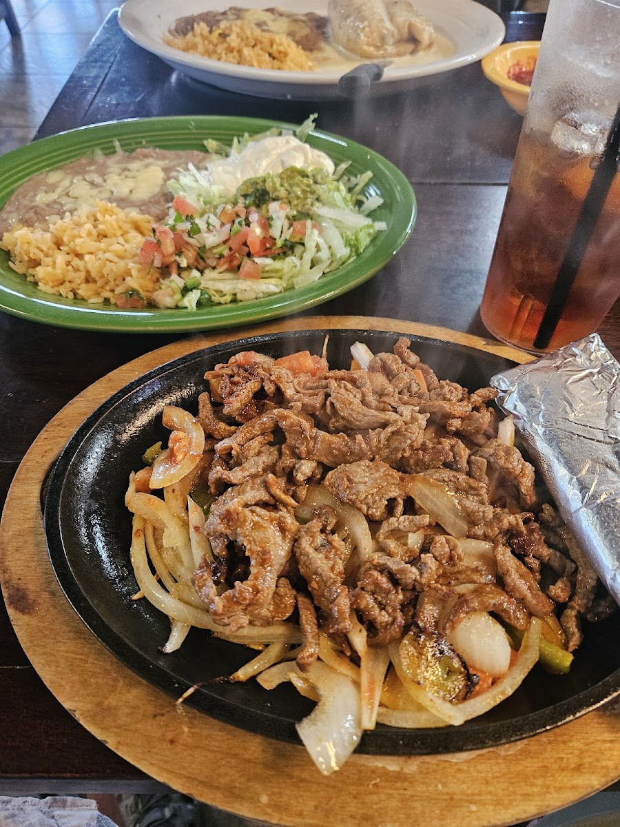 Iguanas Mexican Restaurant-3