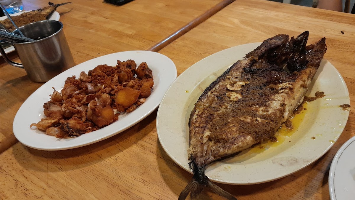 Ikan Bakar Bulog Baru-5