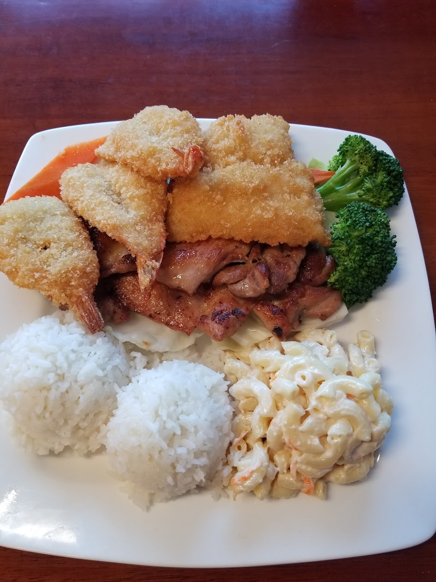 Ilava Hawaiian Barbecue-6