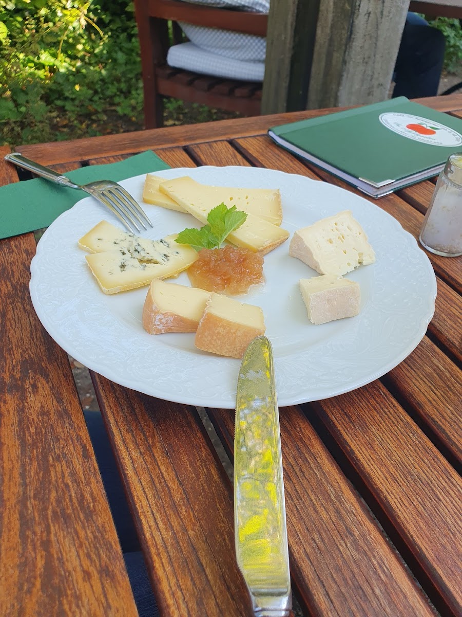 Im Apfelgarten-10