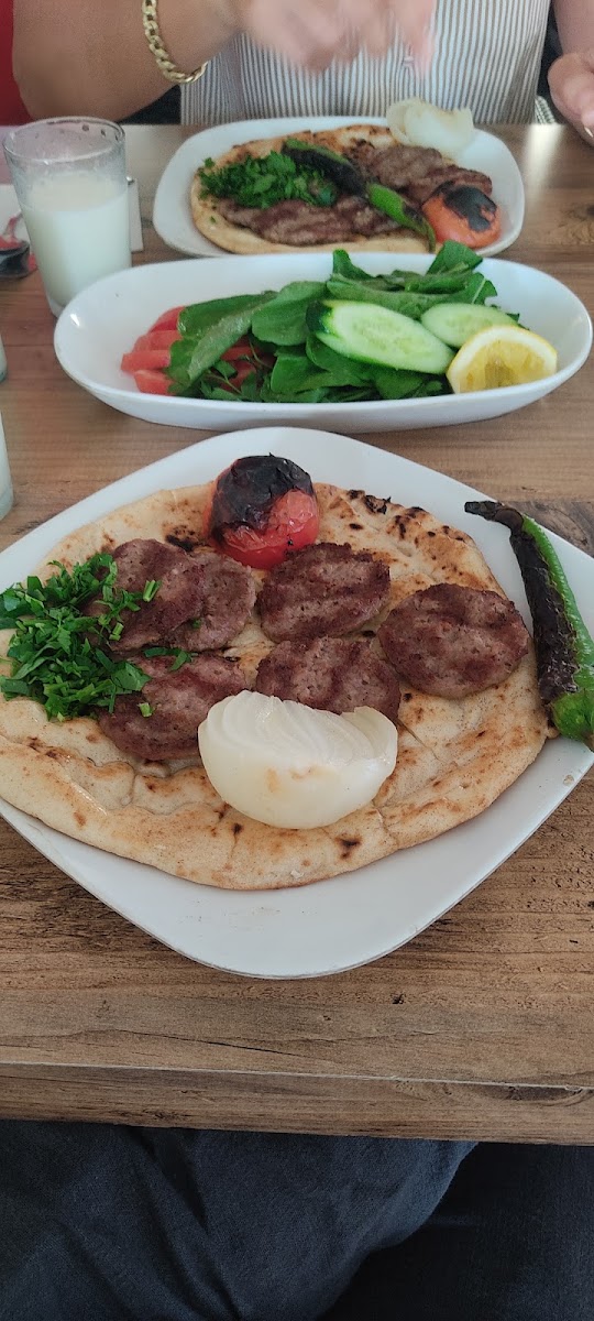 Şimşek Köfte Piyaz Manavgat-5