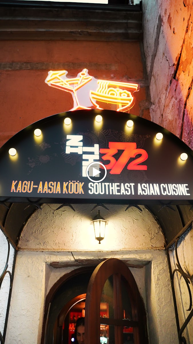 In The 372 - A Hidden Food Paradise-2