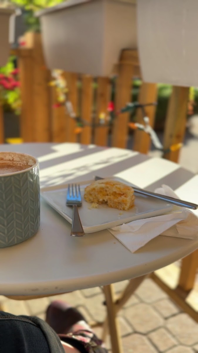 Inbtwn Cafe-2