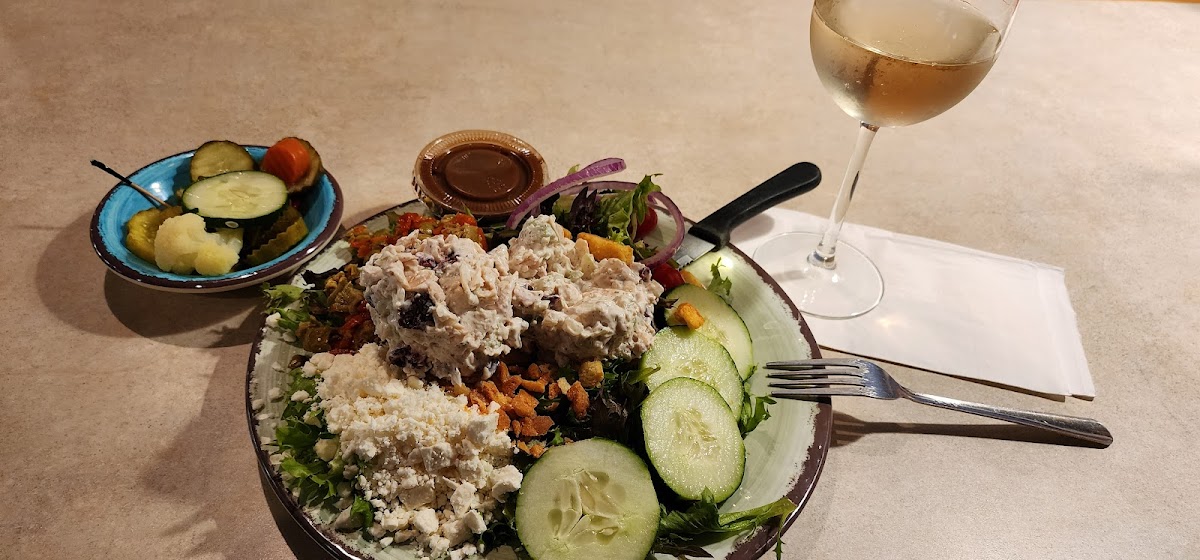 Isaac's Craft Kitchen & Brewery - Wyomissing-3
