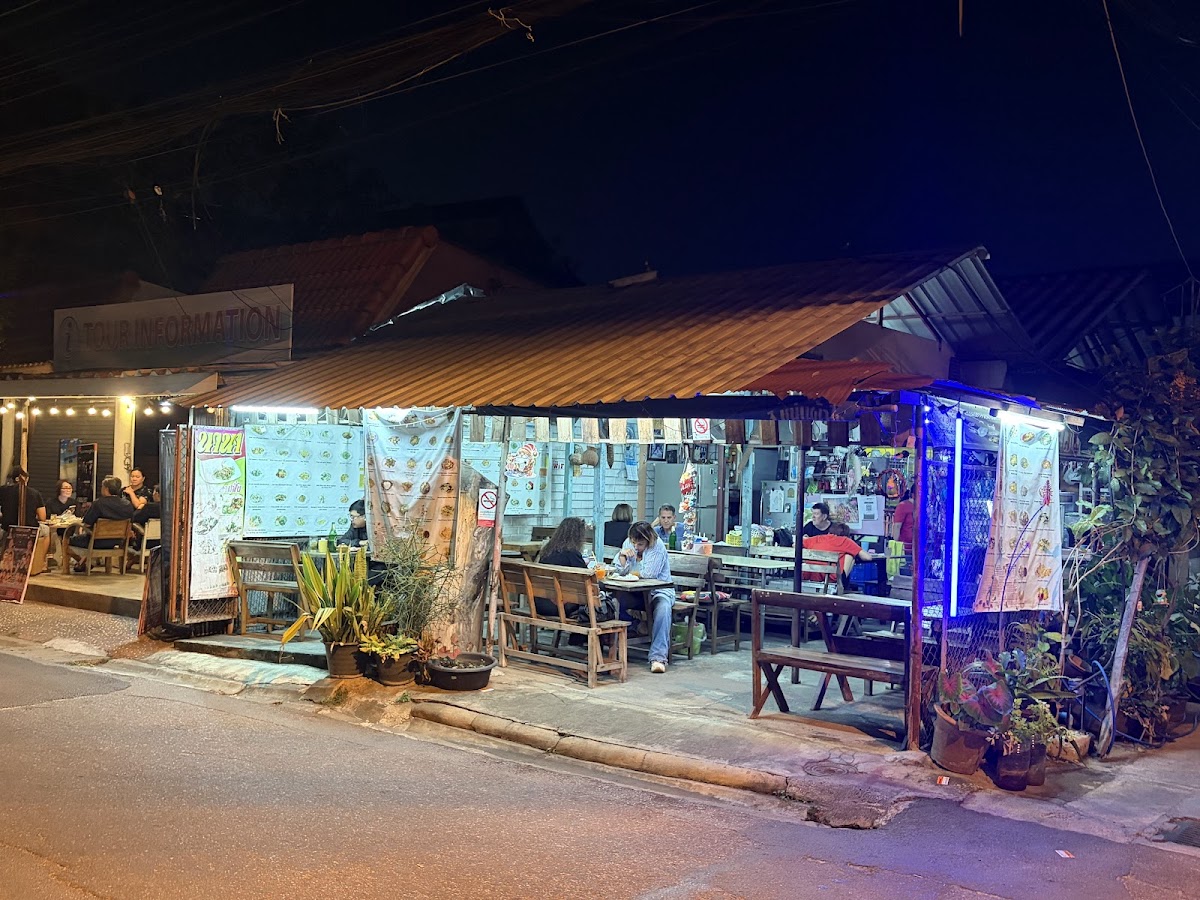 Isaan Ros Sab Restaurant-3