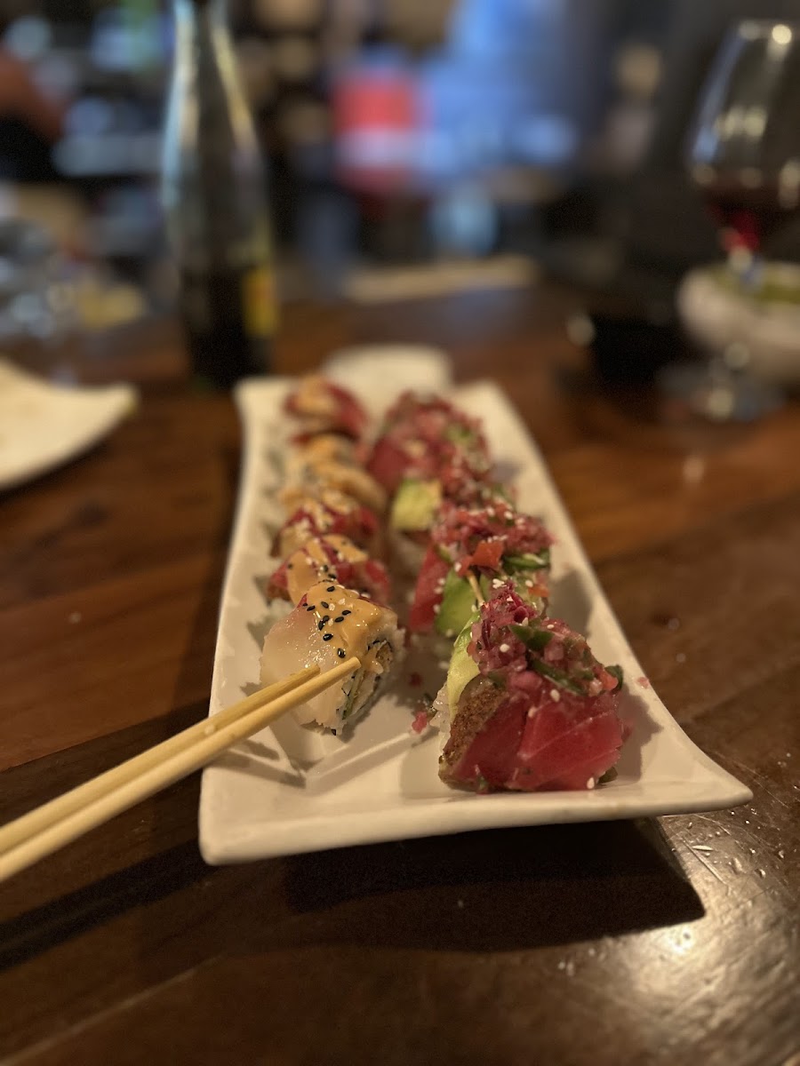 Island Time Sushi Bar And Seafood Grill-4