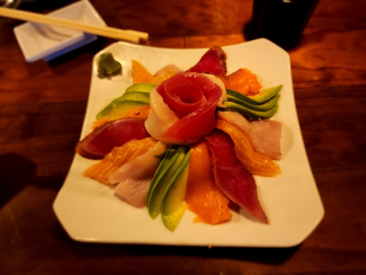 Island Time Sushi Bar And Seafood Grill-5