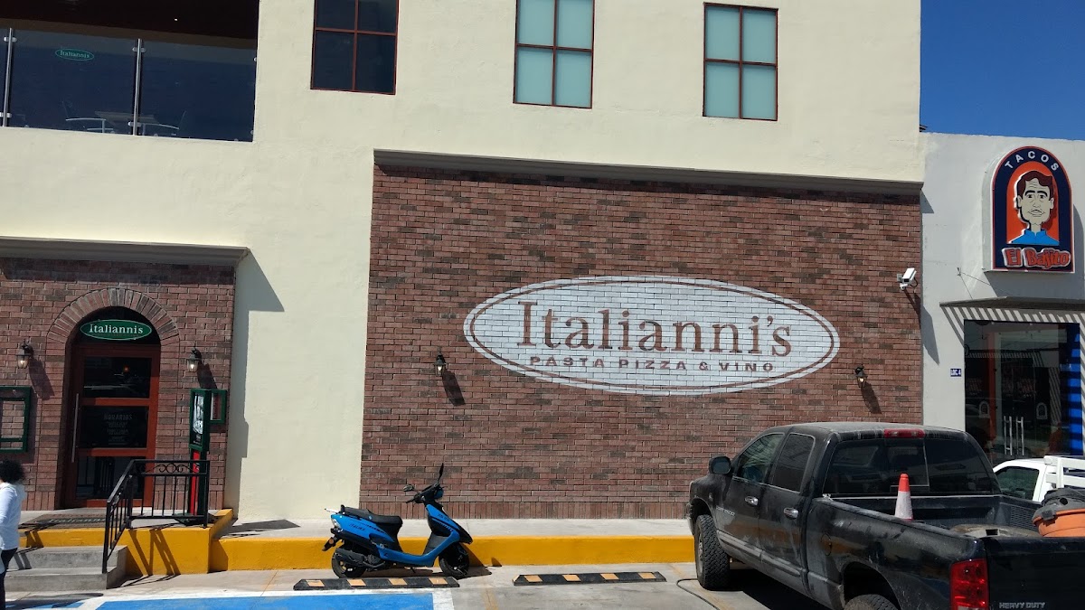 Italianni's Celaya
