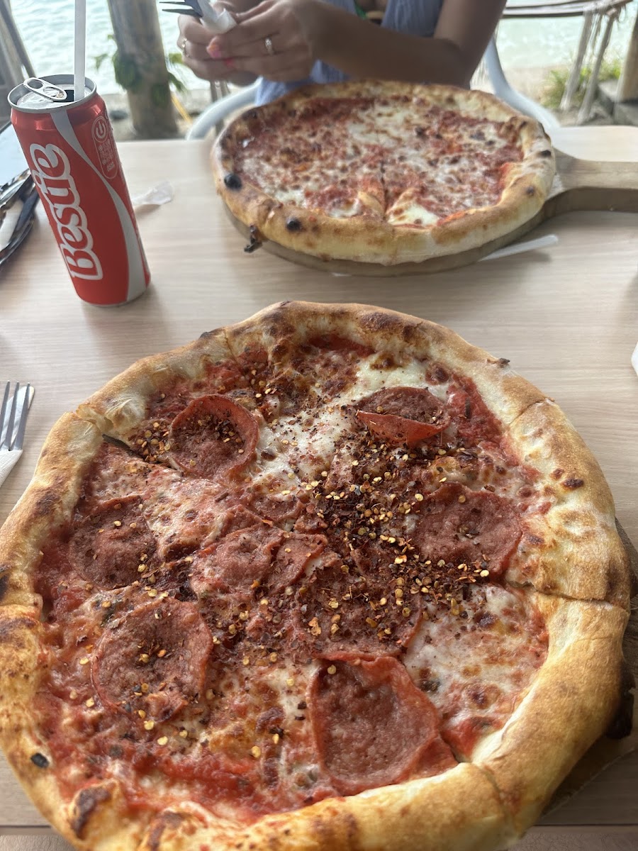 Italo Pizza Cafe & Mart-4