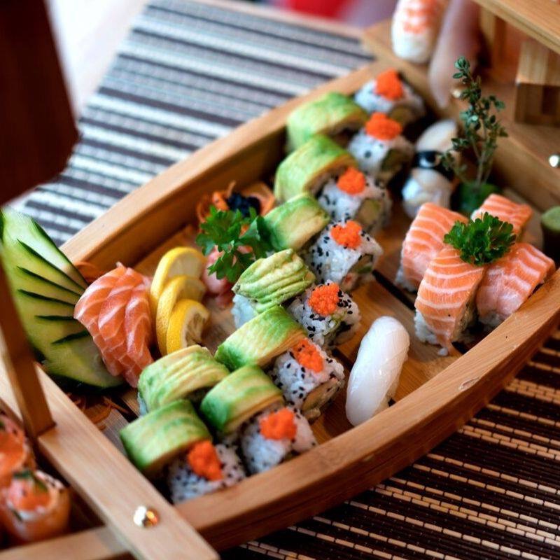 Izumi Japanese Sushi & Chinese-6