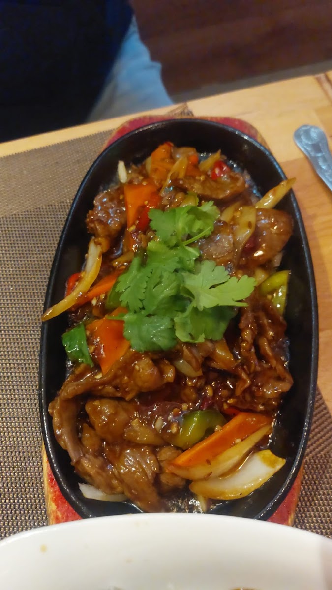 Izumi Japanese Sushi & Chinese-8