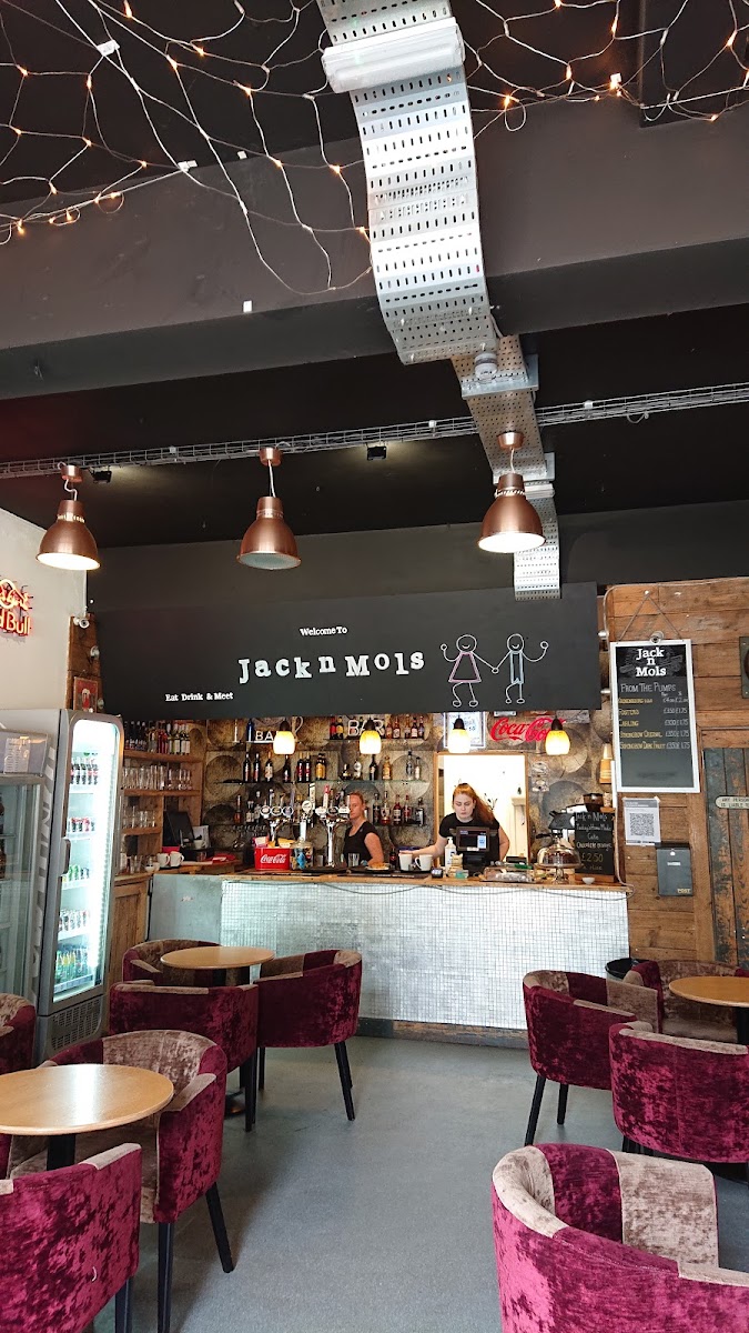 Jack N Mols-3