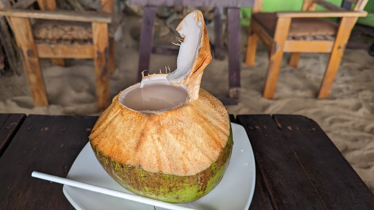 Jai-Dee Home. Restaurant, Bar On The Beach.-9