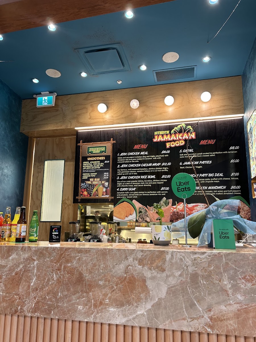 Menu Jamaican Mi Juicy-3