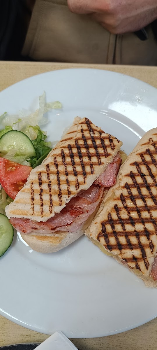 Jenny's Restaurants - Camberley-9