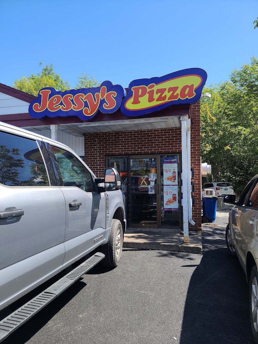 Jessy's Pizza-3