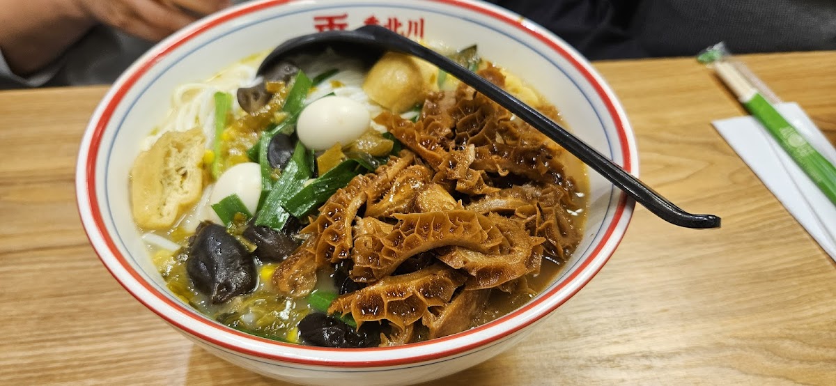 Jibeichuan Noodle House 季北川花胶鸡米粉-10