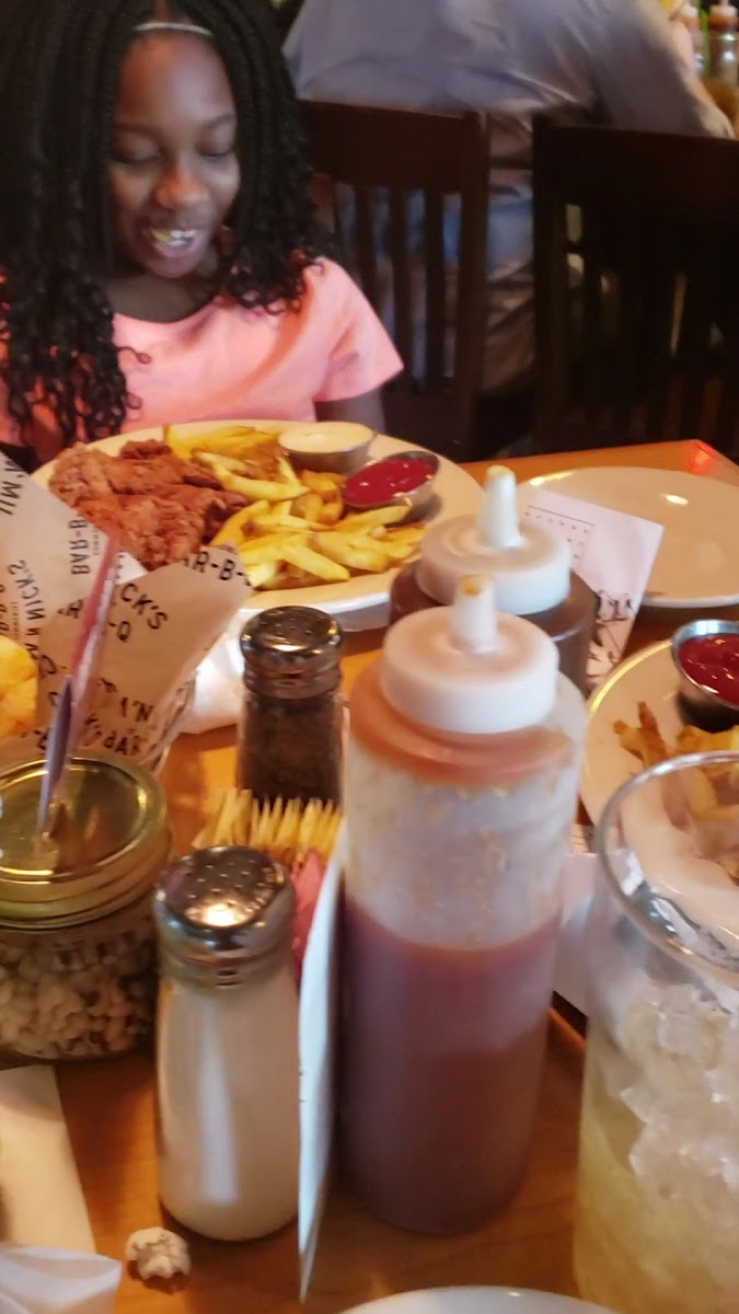 Jim 'n Nick's Bar-B-Q-2