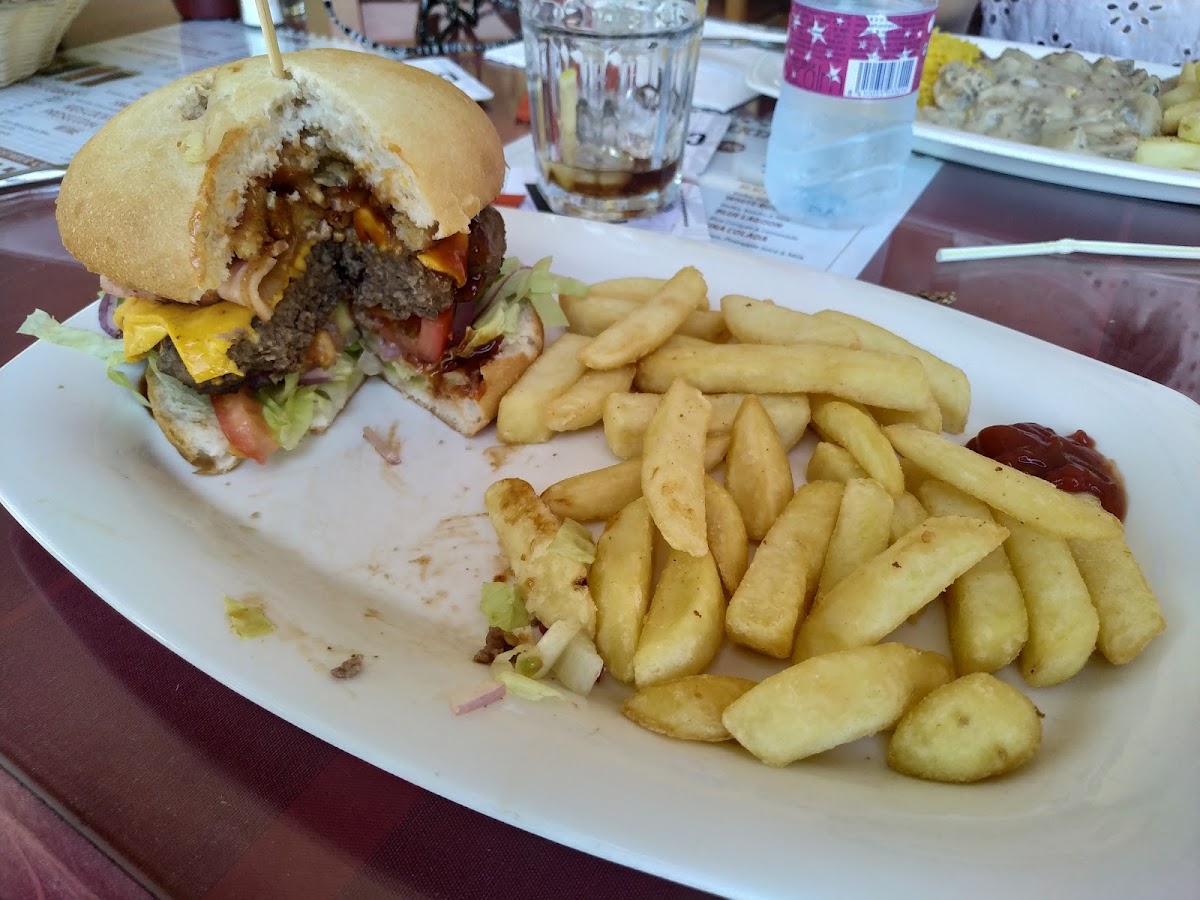 Jjs Bar And Restaurant-10