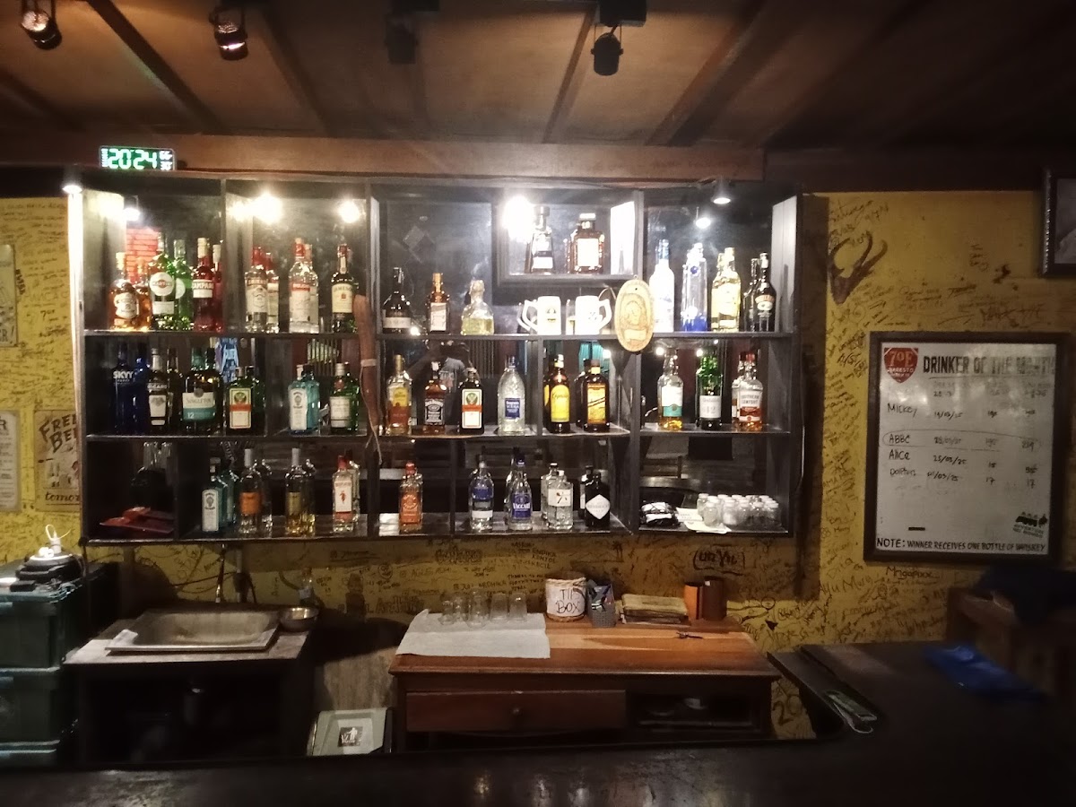 Joe's Bar And Restaurant
