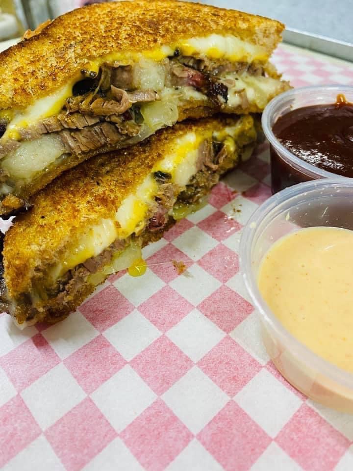 Johnny’S Grub To Go-6