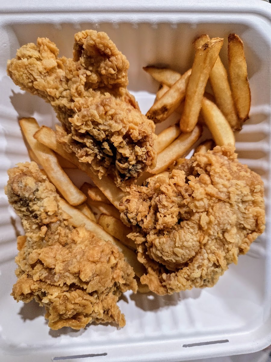 John's Fried Chicken Chilliwack-3
