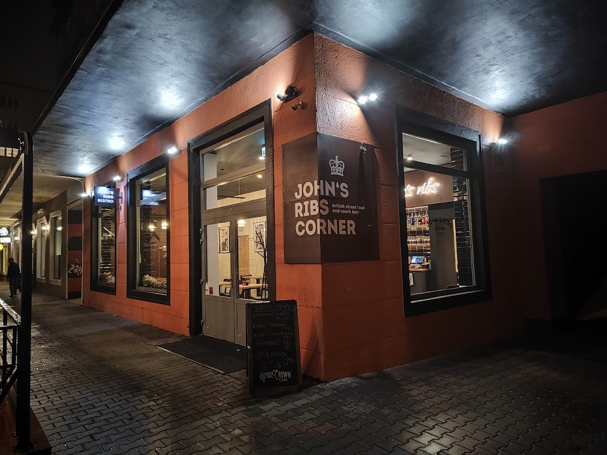 John's Ribs Bistro