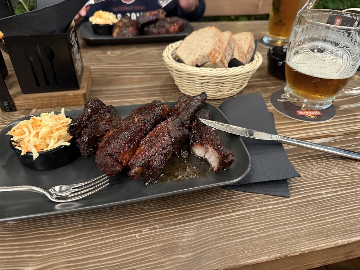John's Ribs Bistro-3