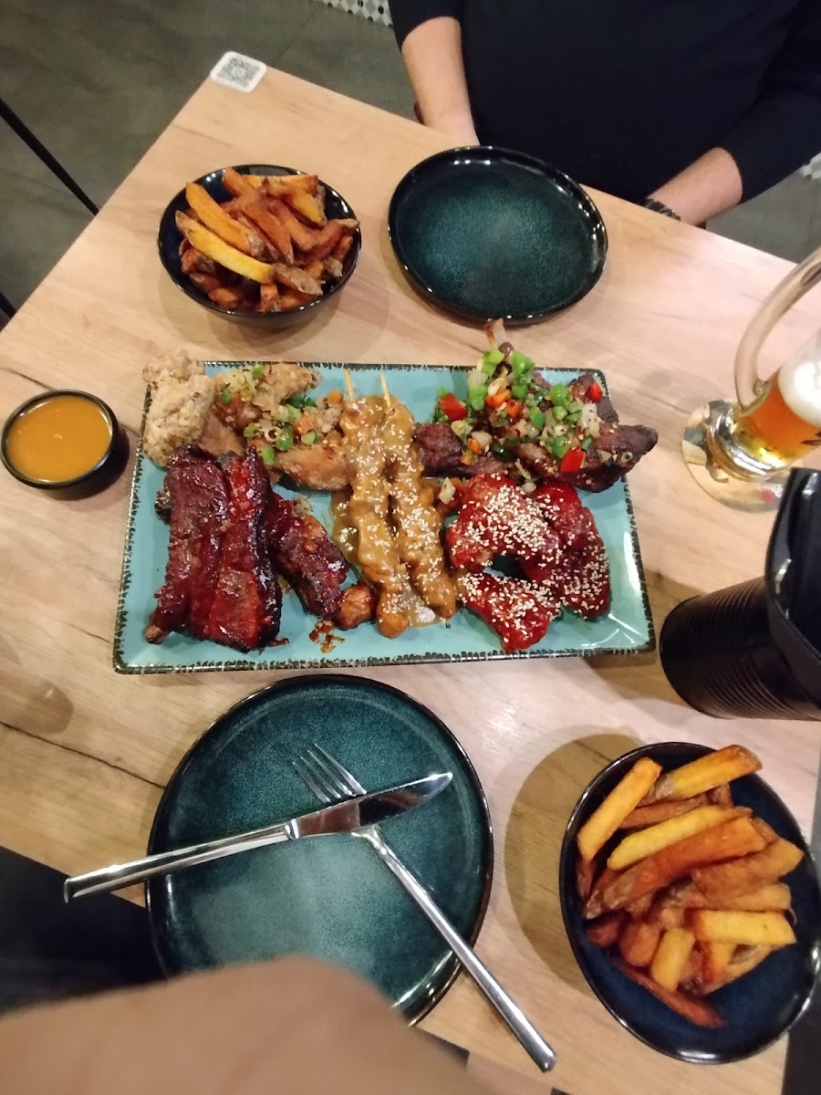 John's Ribs Bistro-5