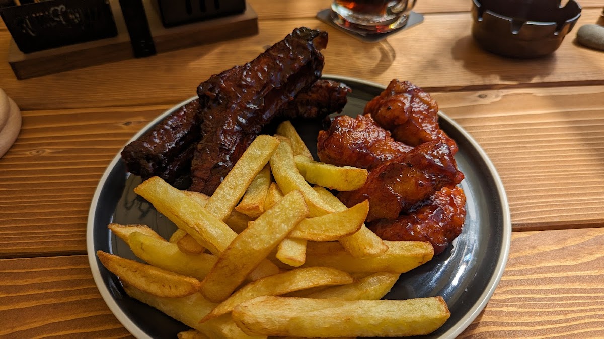 John's Ribs Bistro-7