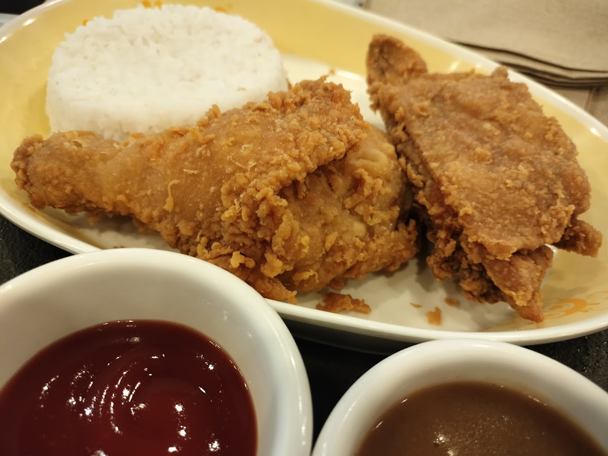 Jollibee Centris Mall-10