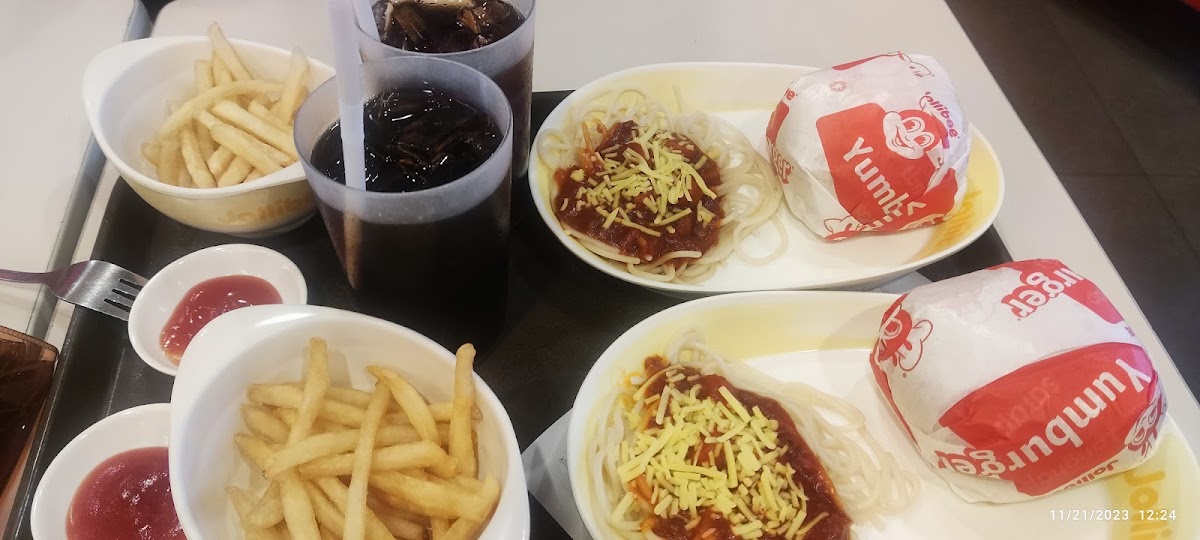 Jollibee Centris Mall-6