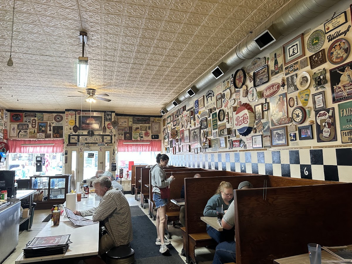 Jonesy's Cafe Llc-3