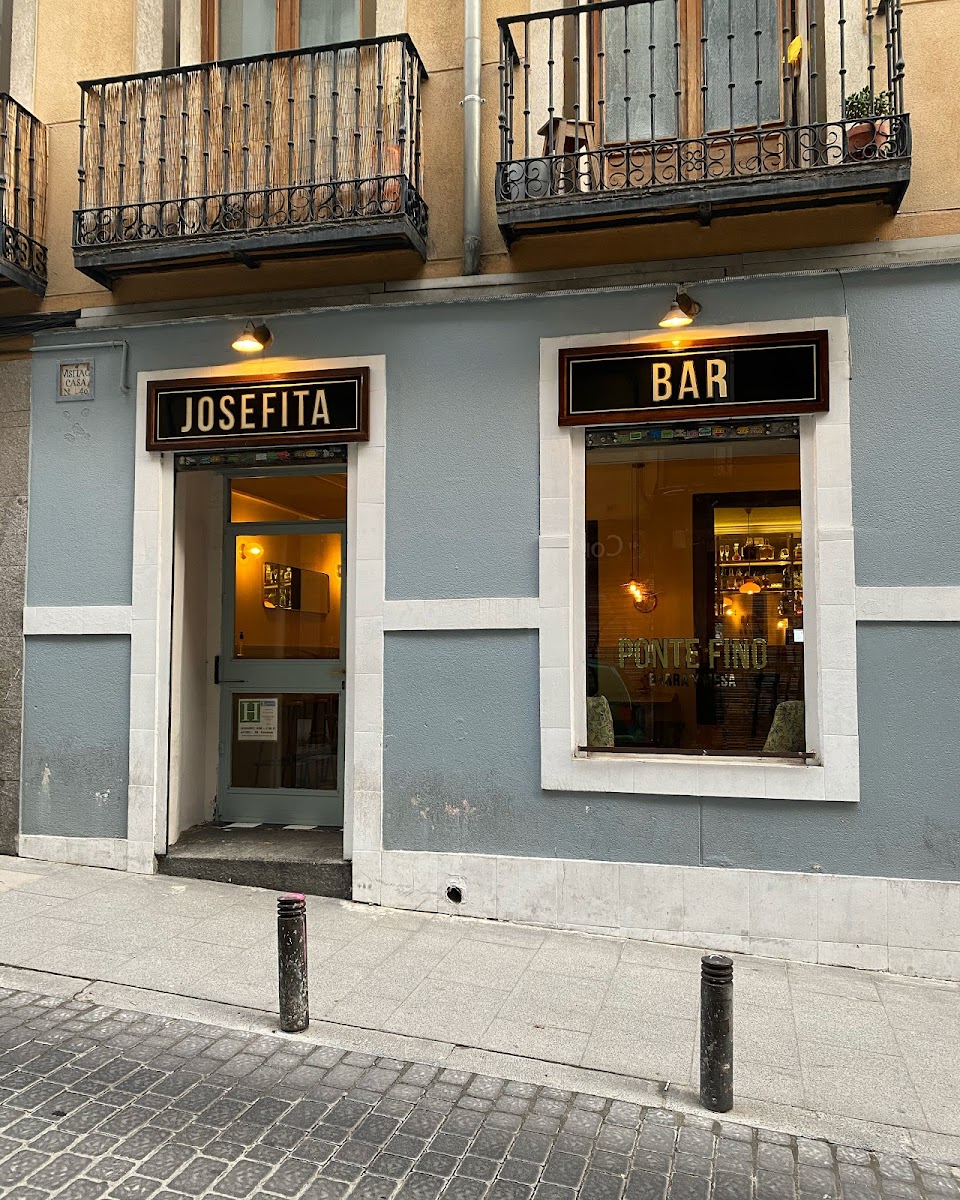 Josefita Bar