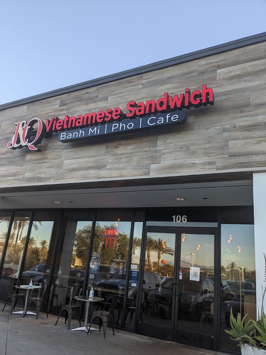 J&q Vietnamese Sandwich And Cafe
