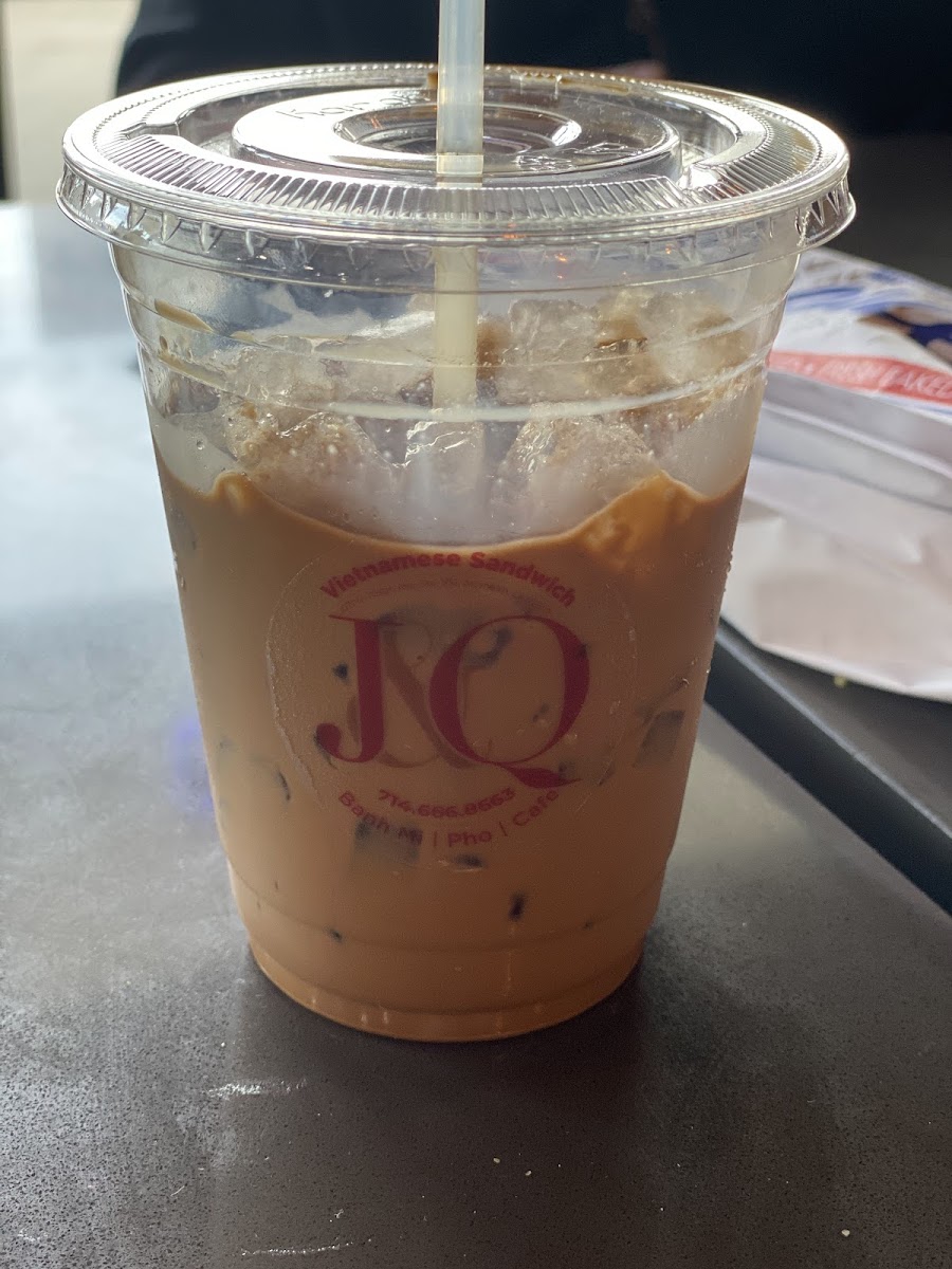 J&q Vietnamese Sandwich And Cafe-6