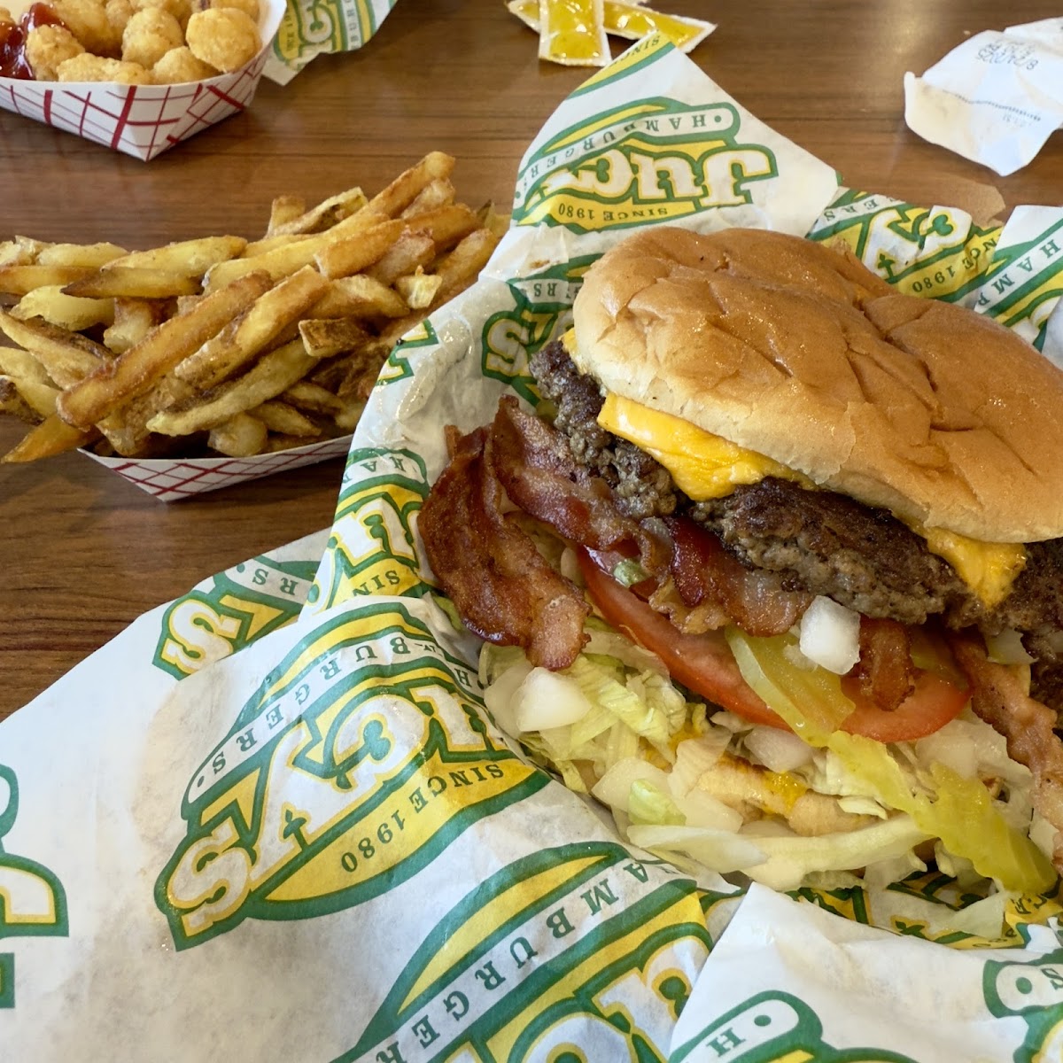 Jucys Hamburgers-3