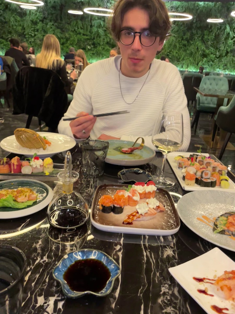 K Kaiseki Sushi Restaurant - Ambivere-2