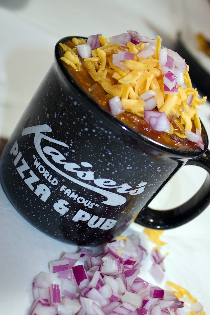 Kaiser's Of Kenosha Pizza Restaurant & Pub-3