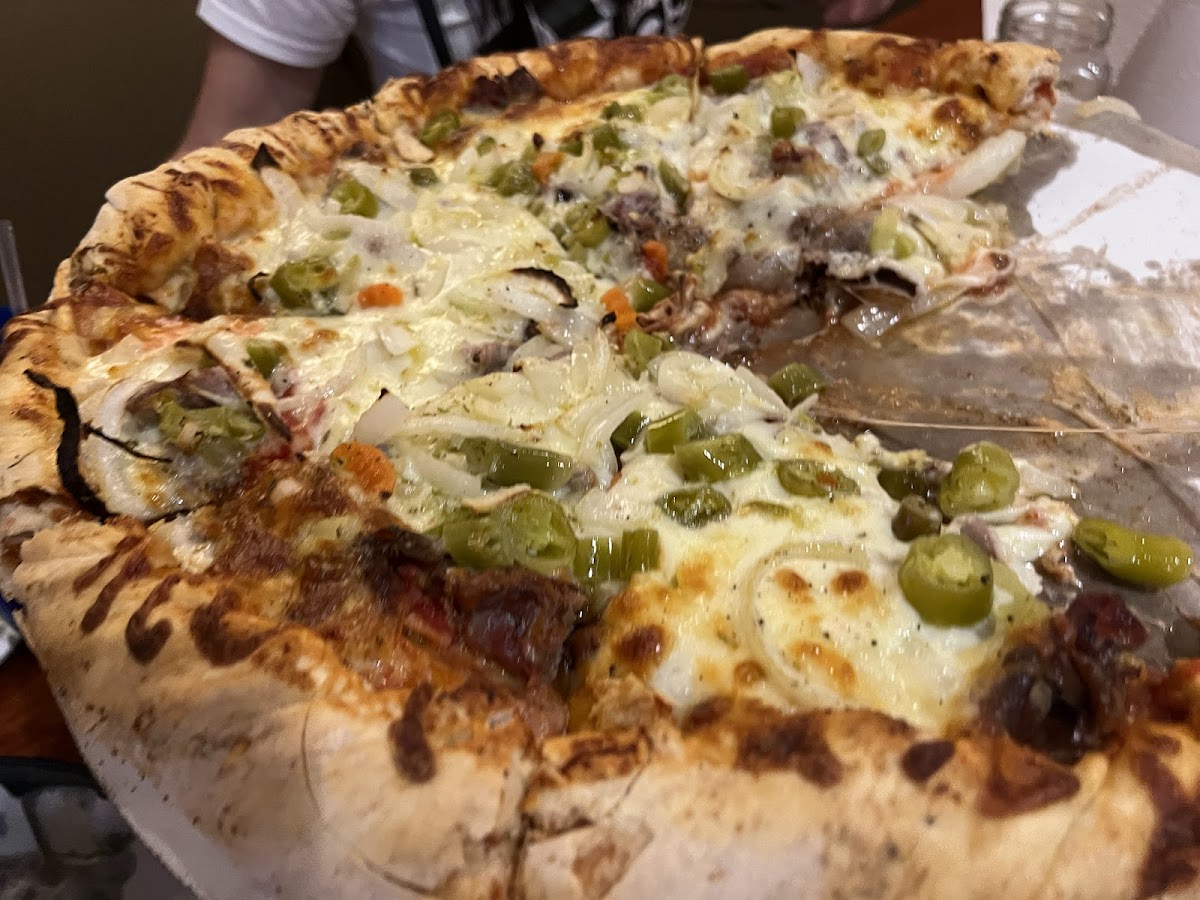 Kaiser's Of Kenosha Pizza Restaurant & Pub-4