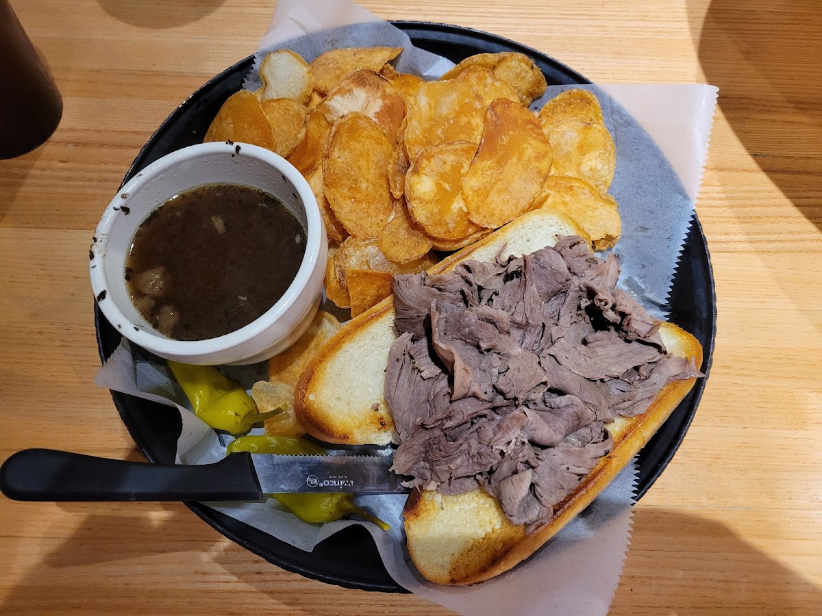 Kaiser's Of Kenosha Pizza Restaurant & Pub-5