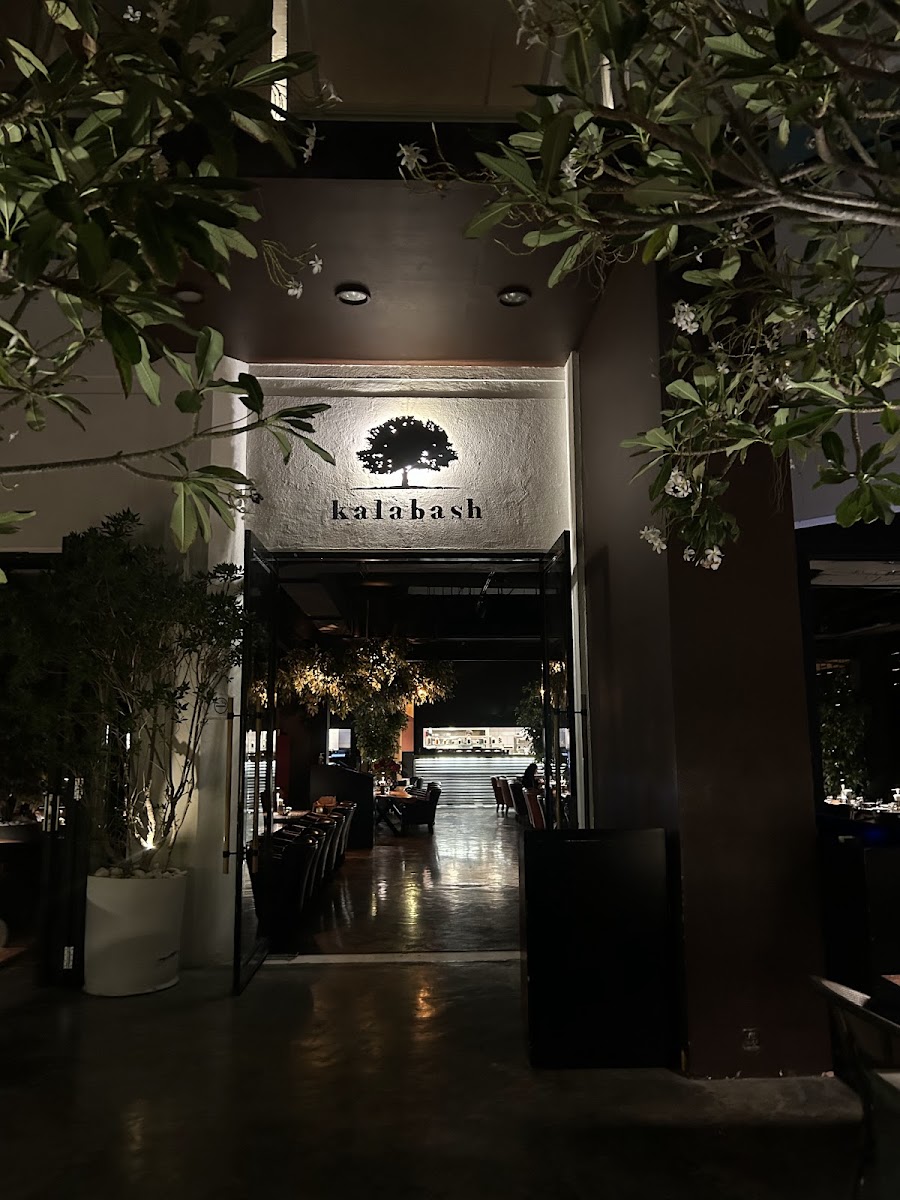 Kalabash Restaurant & Lounge-3