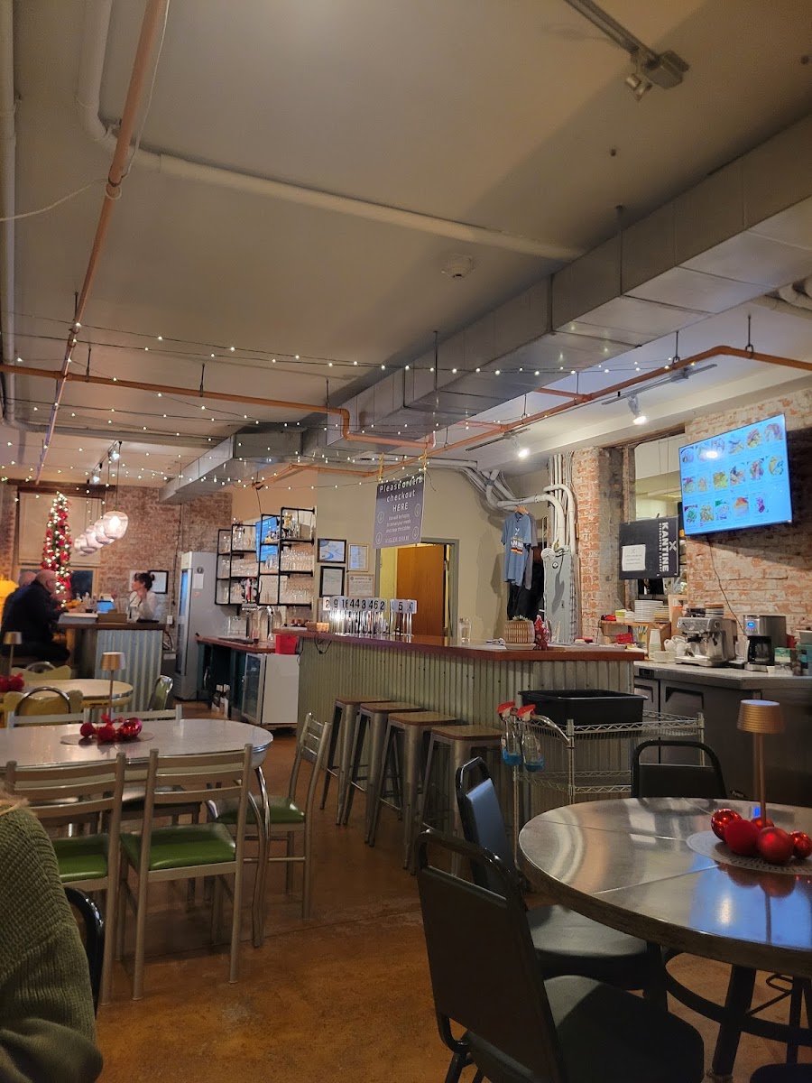 Kantine Biergarten Wine Bar Eatery-3