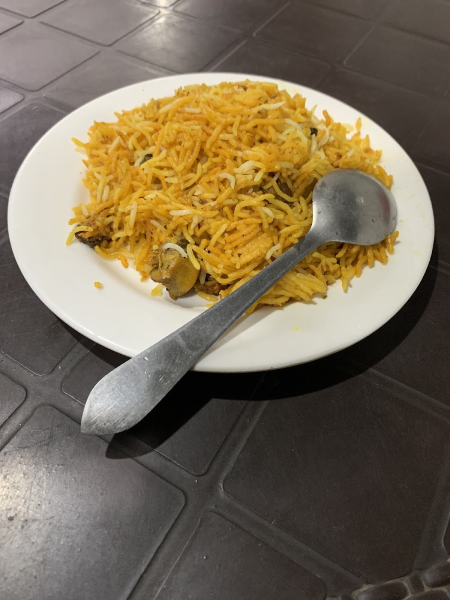 Karachi Naseeb Biryani & Pakwan Centre-3