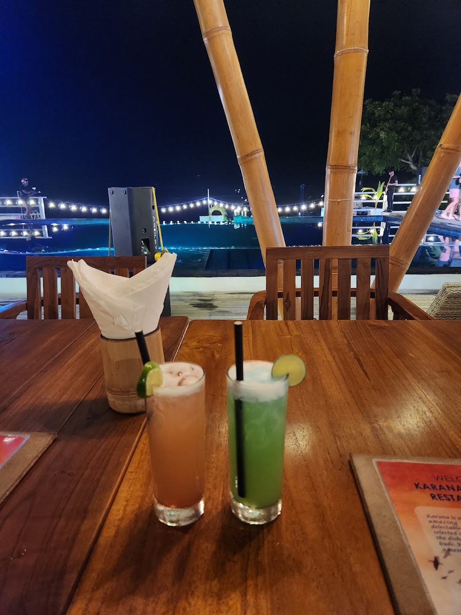 Karana Nusa Lembongan, Pool - Bar - Dining-5