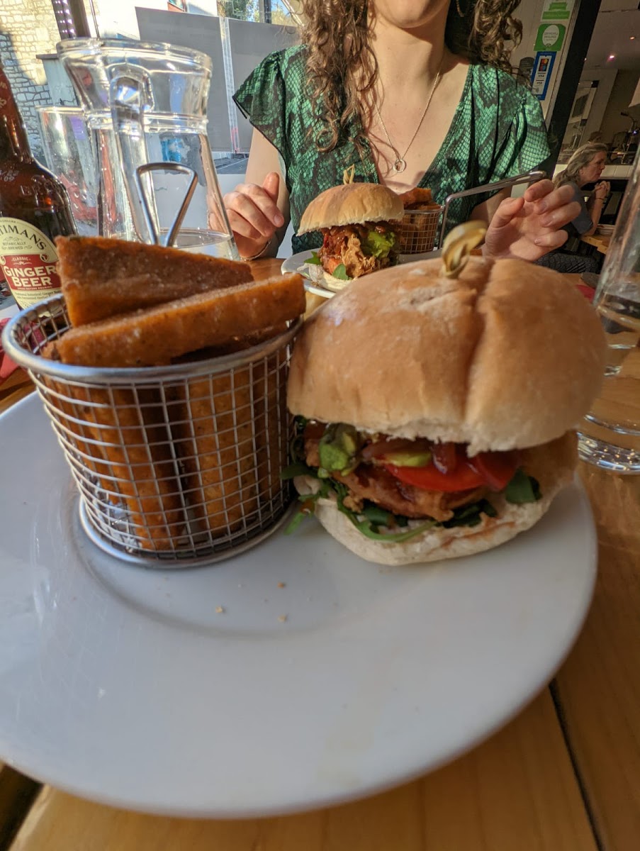 Karibu Vegan Bar & Kitchen @ No23 Stroud-7