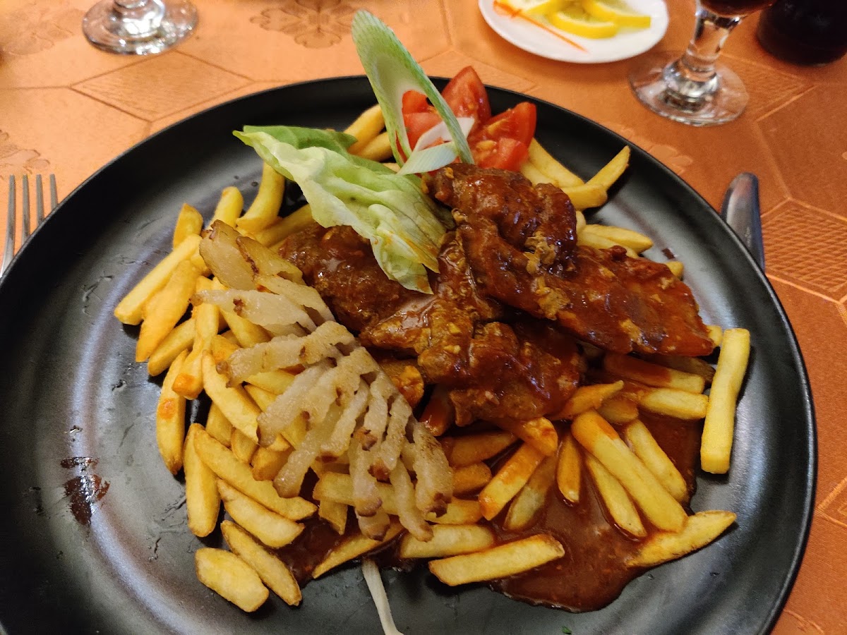Karikás Hotel És Étterem-6