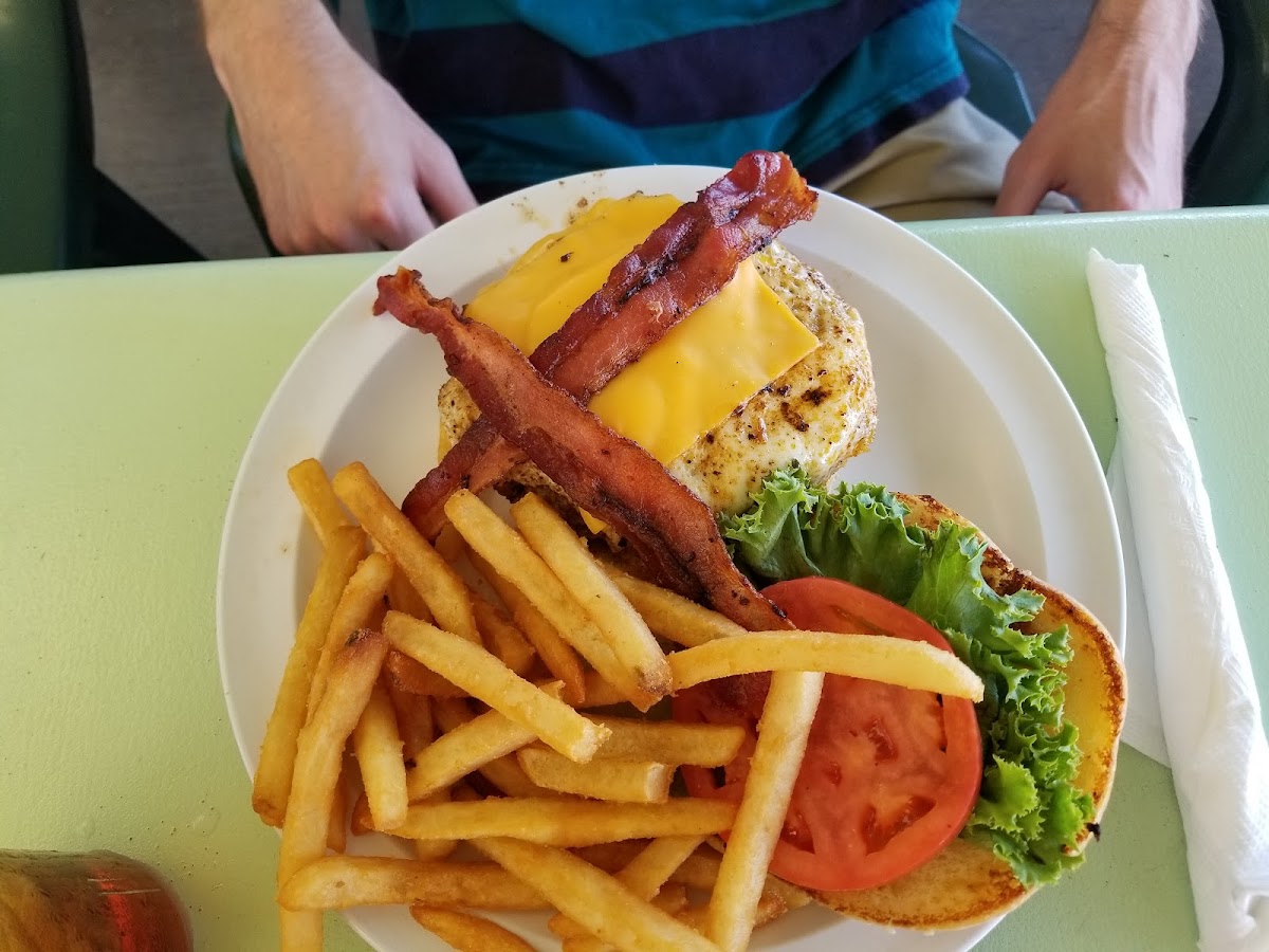 Katie's 33Rd Street Cafe-8